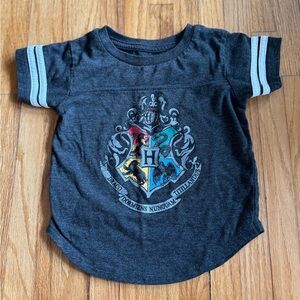 Warner Bros. Kids' Gray Hogwarts Crest T-Shirt